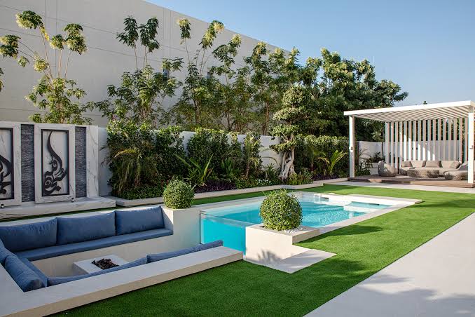 Emirates Hills Private Villa